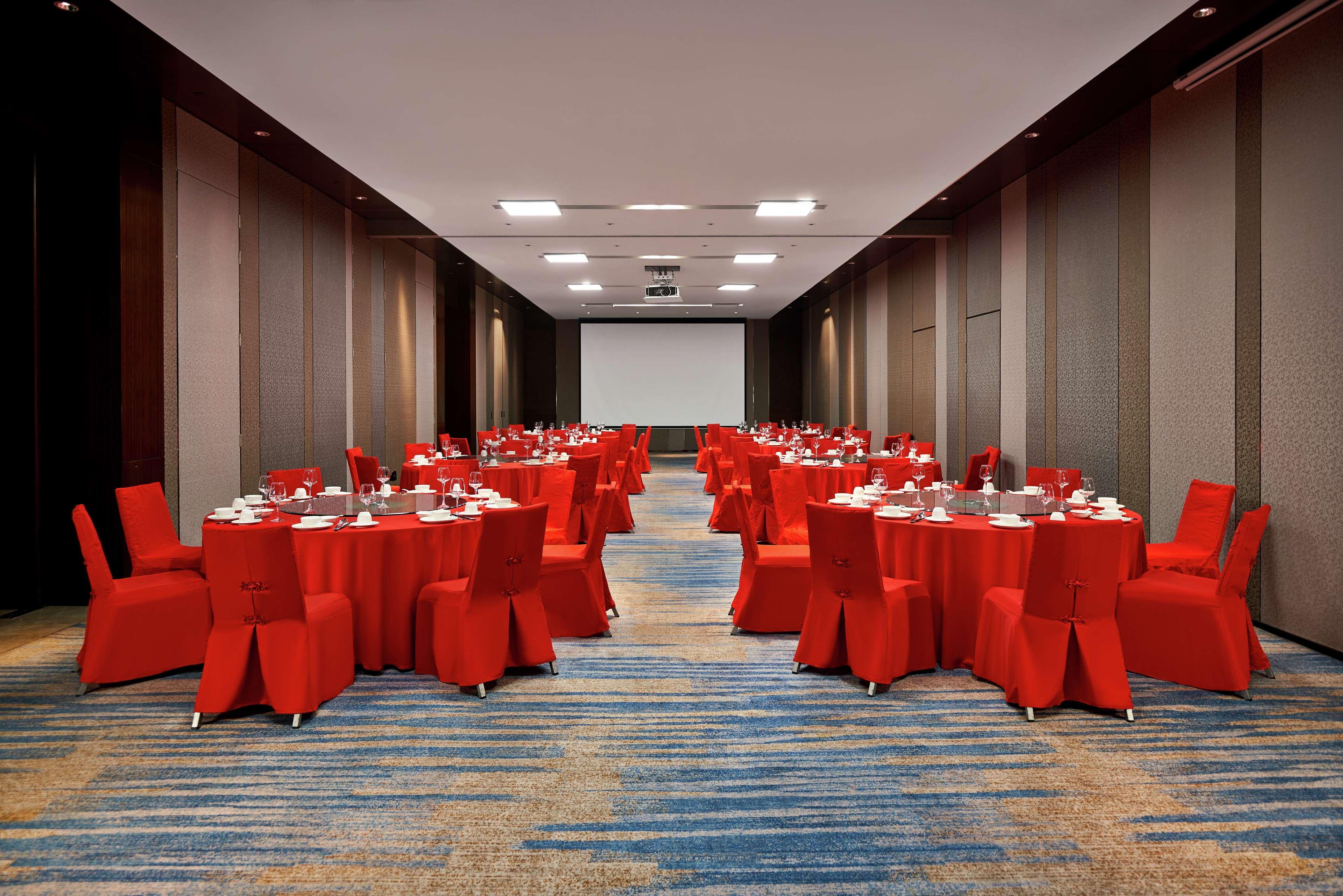 Hilton Garden Inn Shenzhen Bao'An Exterior foto