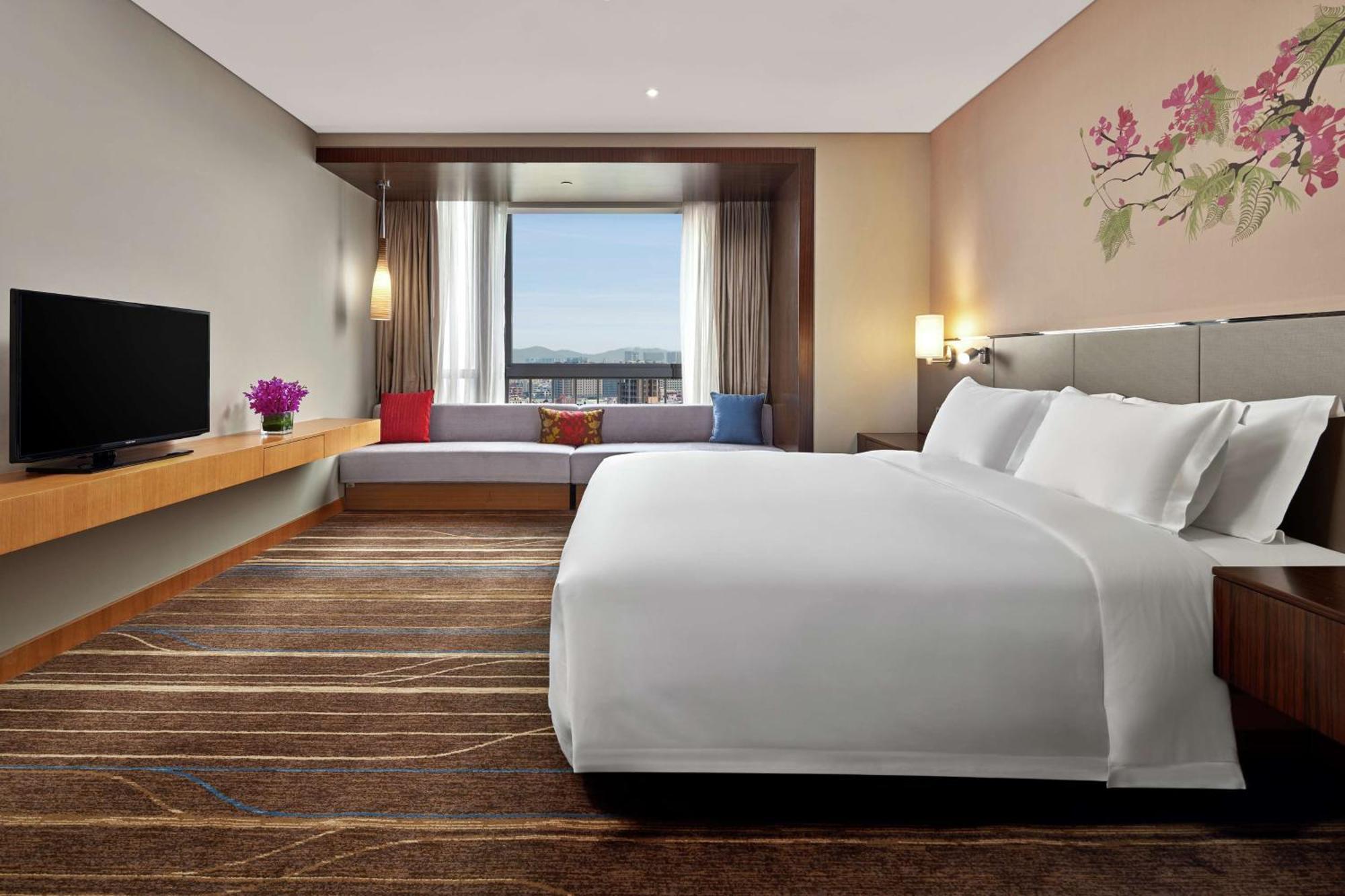 Hilton Garden Inn Shenzhen Bao'An Exterior foto