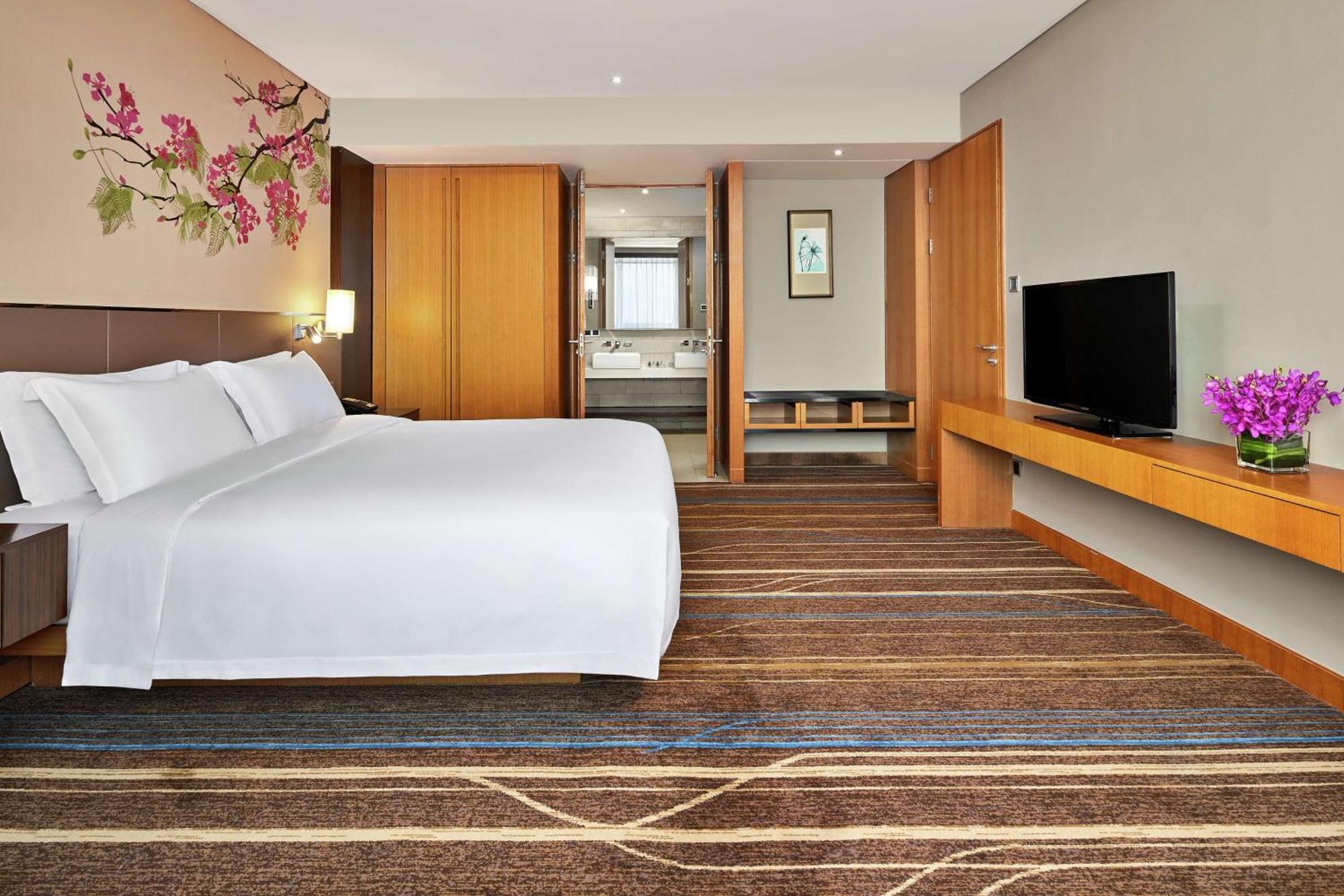 Hilton Garden Inn Shenzhen Bao'An Exterior foto