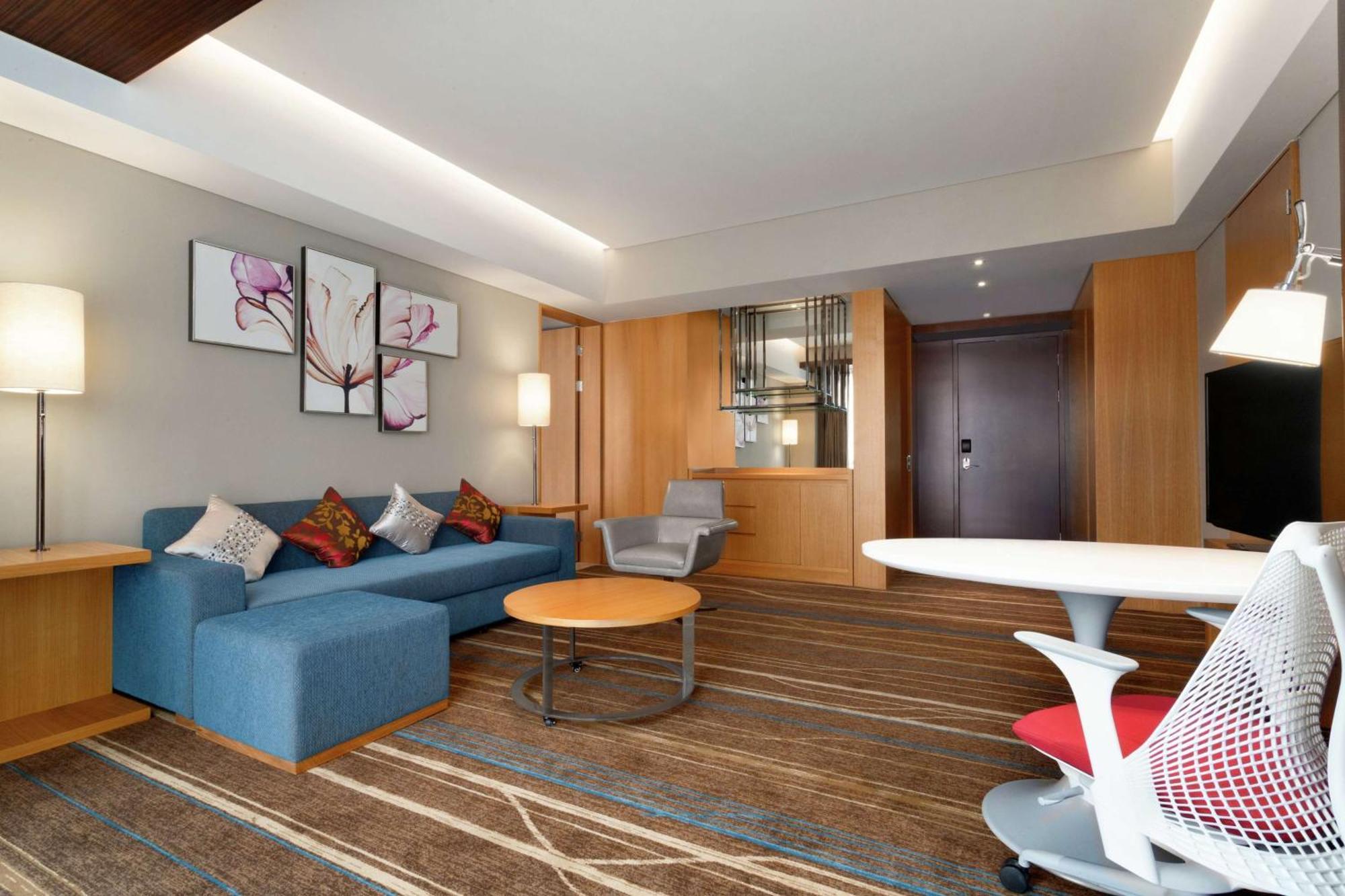 Hilton Garden Inn Shenzhen Bao'An Exterior foto